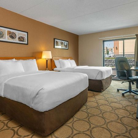 Comfort Inn Truro Bagian luar foto