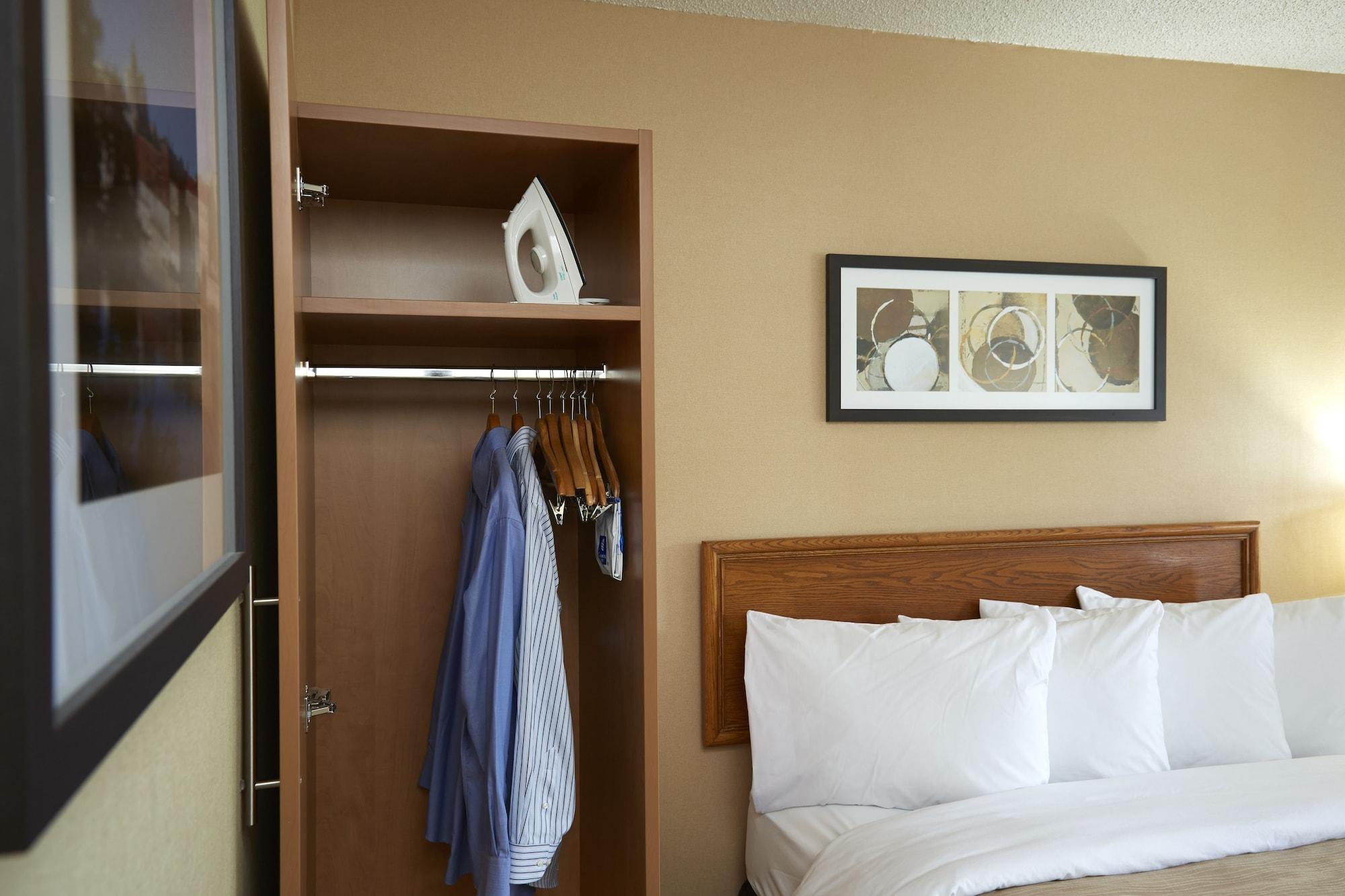 Comfort Inn Truro Bagian luar foto