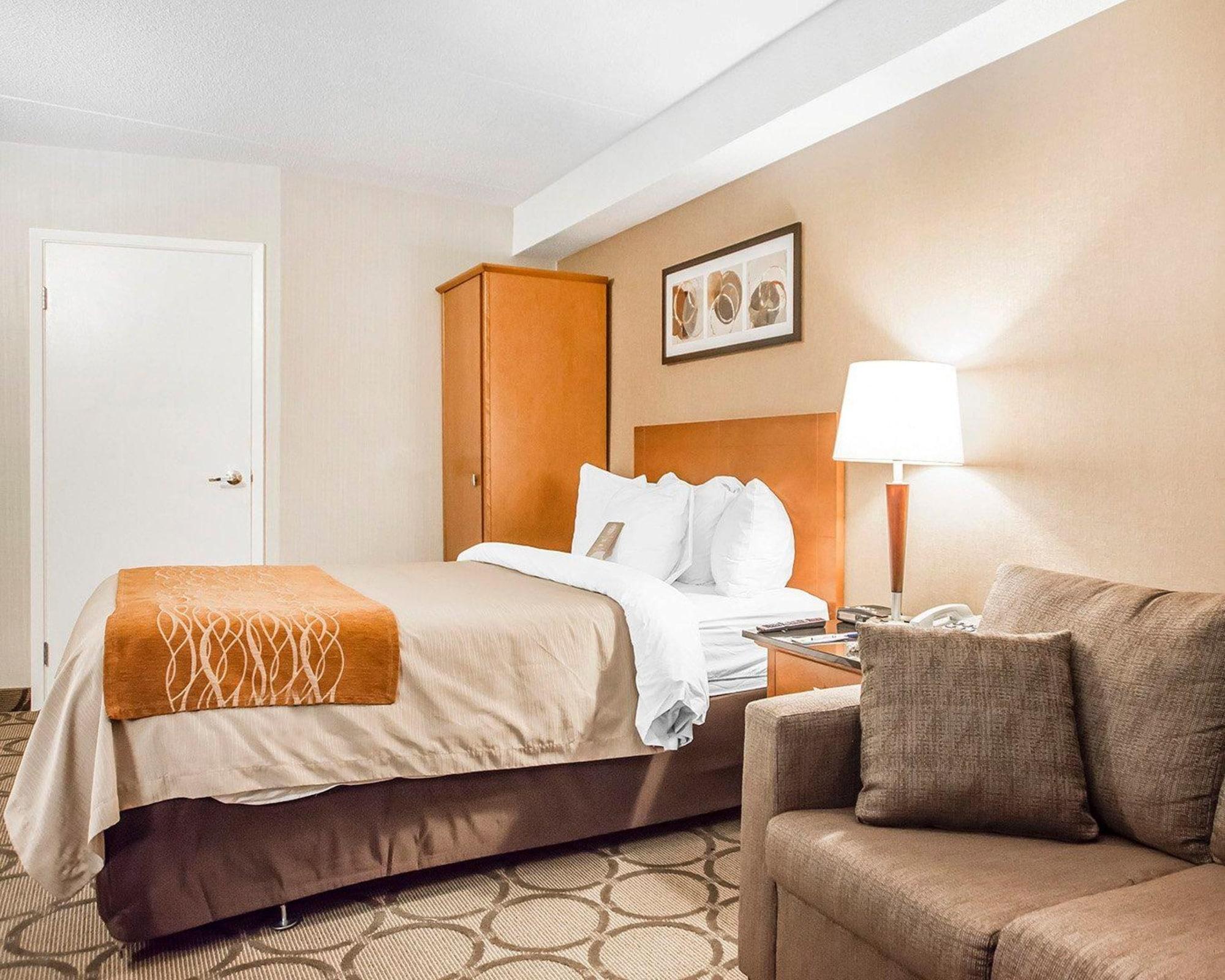 Comfort Inn Truro Bagian luar foto