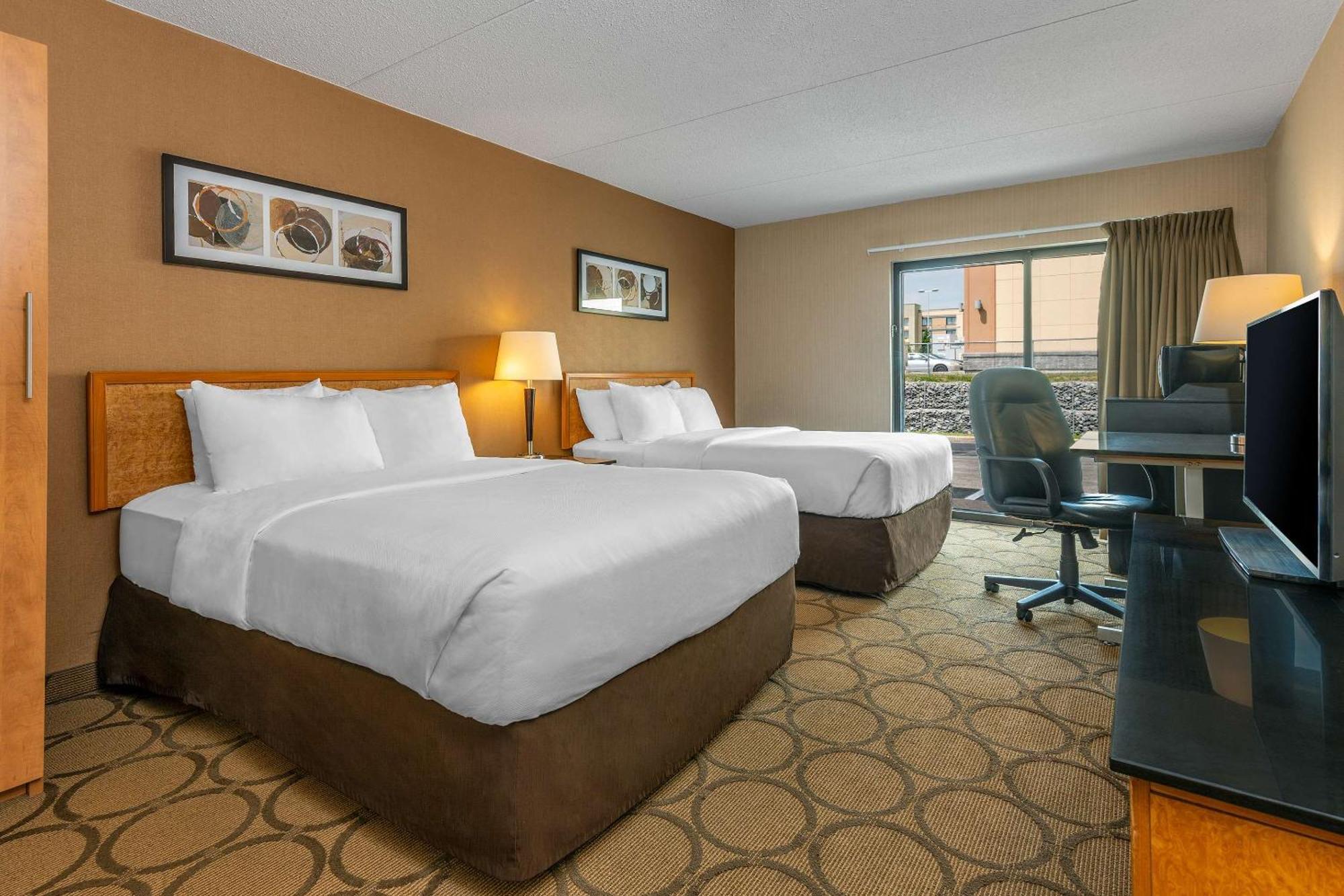 Comfort Inn Truro Bagian luar foto