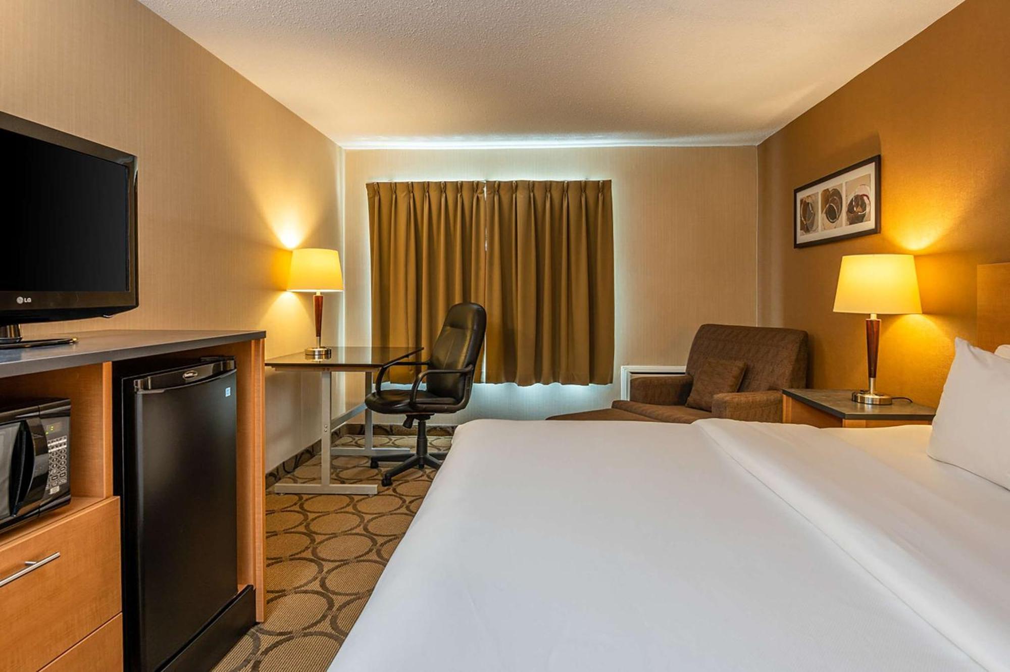 Comfort Inn Truro Bagian luar foto