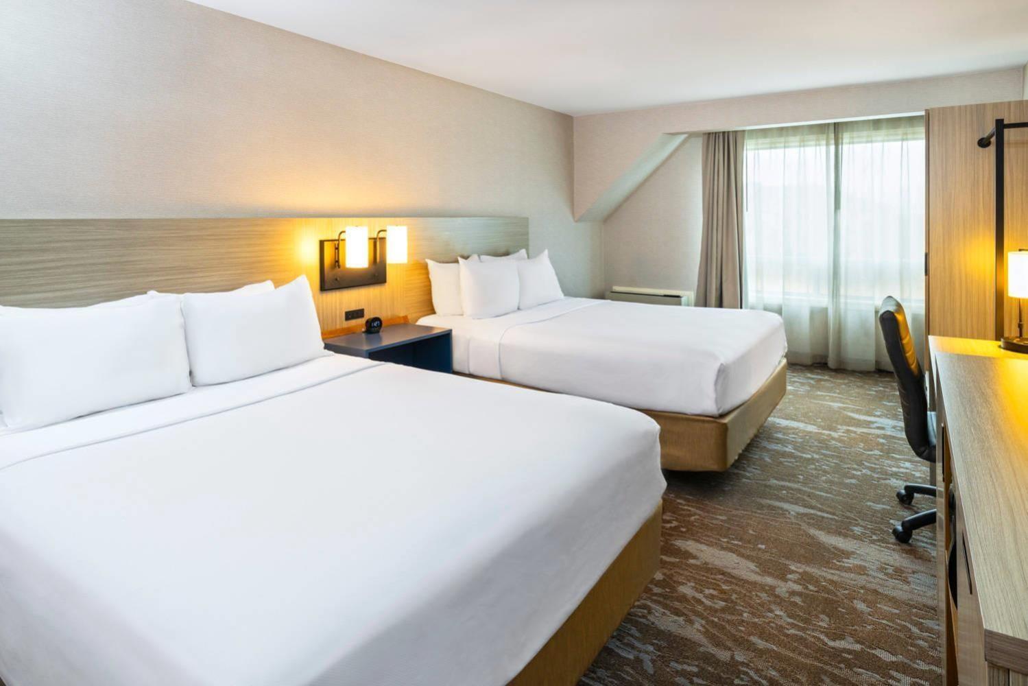 Comfort Inn Truro Bagian luar foto