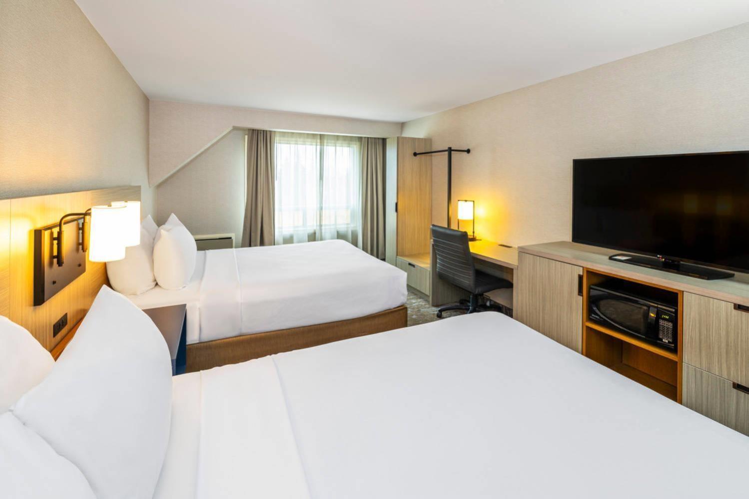 Comfort Inn Truro Bagian luar foto