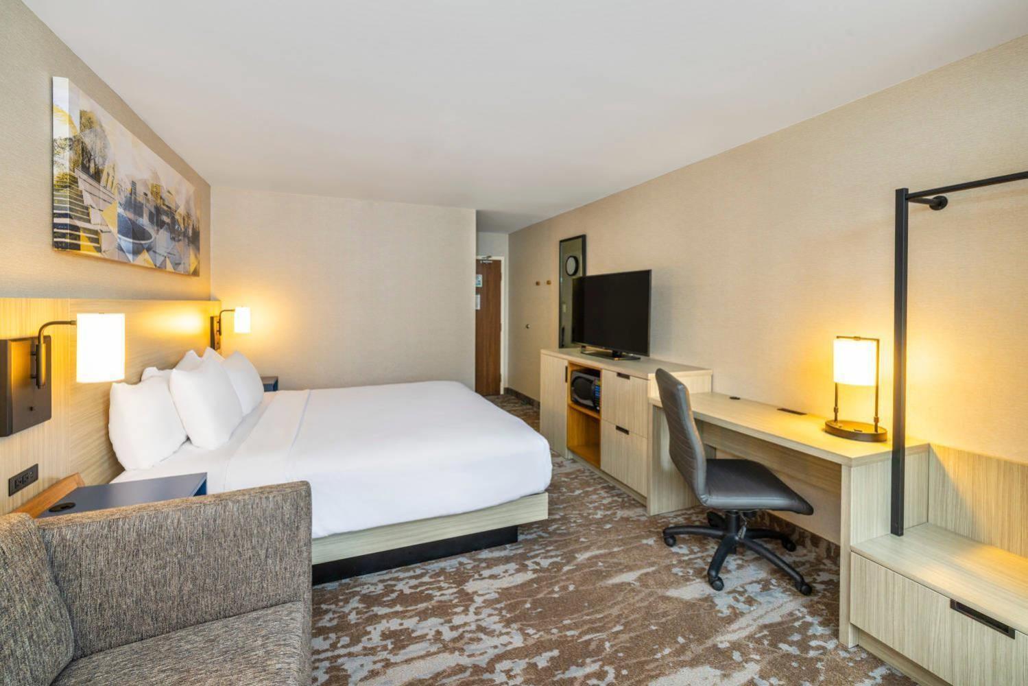 Comfort Inn Truro Bagian luar foto
